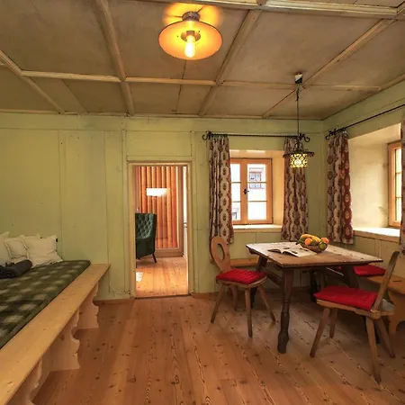 Hanni's Haus *